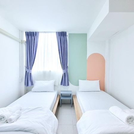 The Zai Apartment Ban Krathum Lom Экстерьер фото