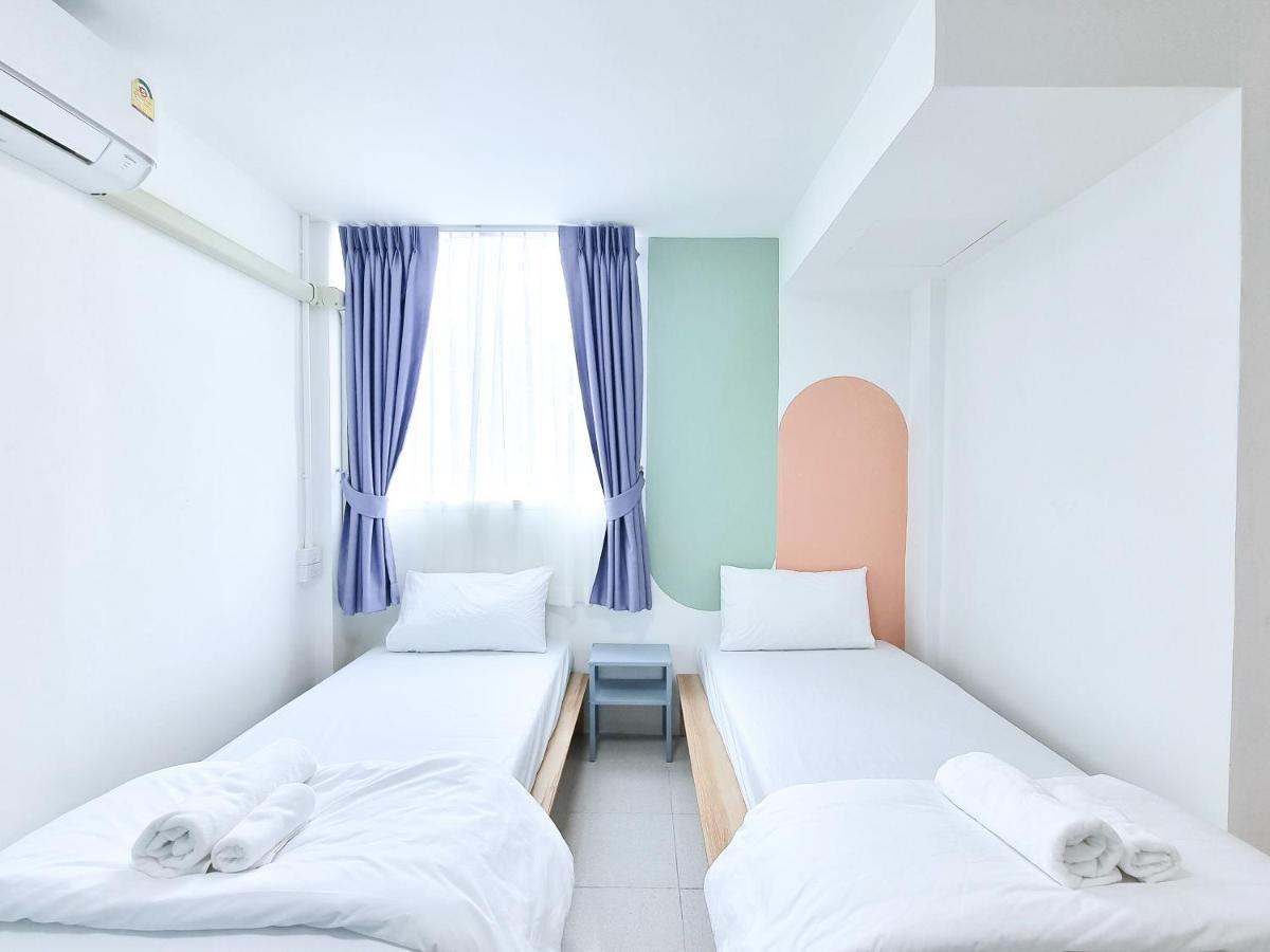 The Zai Apartment Ban Krathum Lom Экстерьер фото