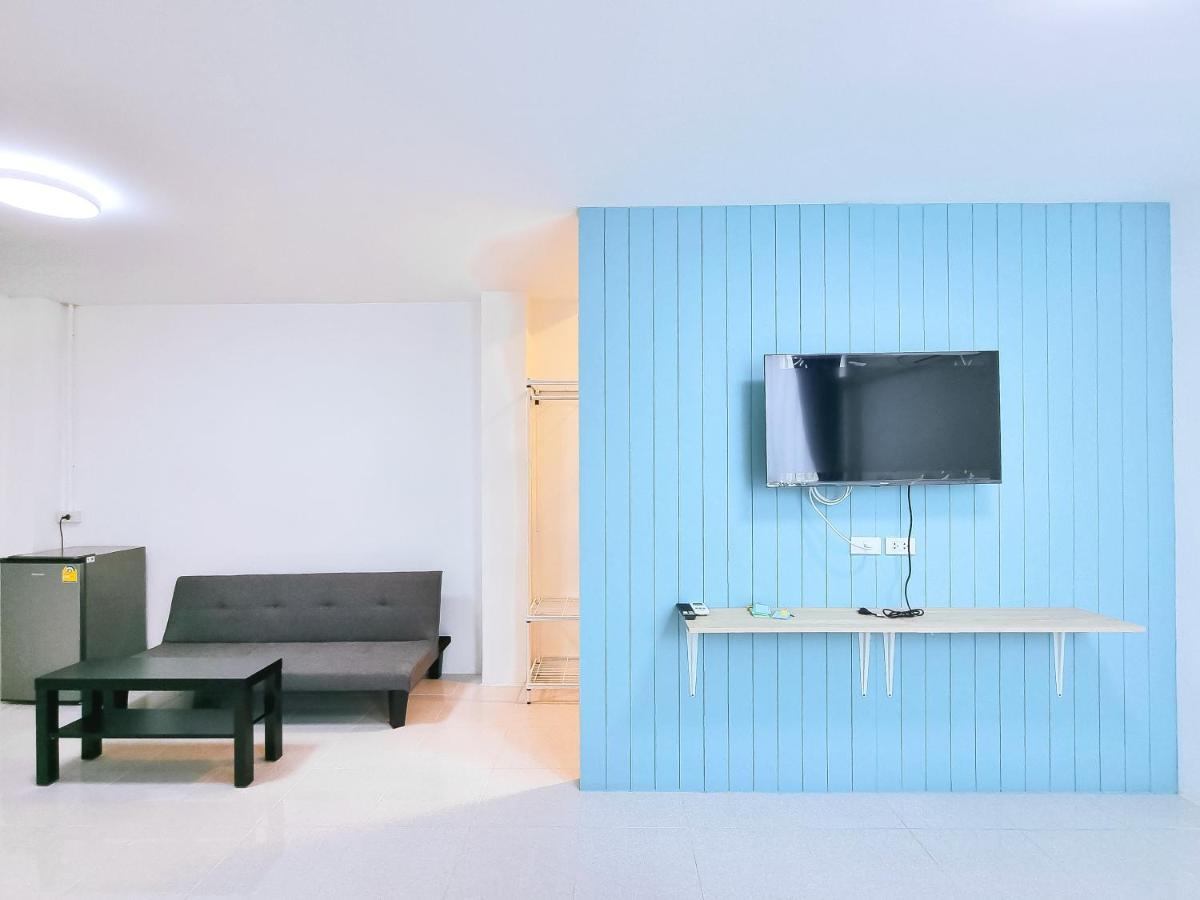 The Zai Apartment Ban Krathum Lom Экстерьер фото