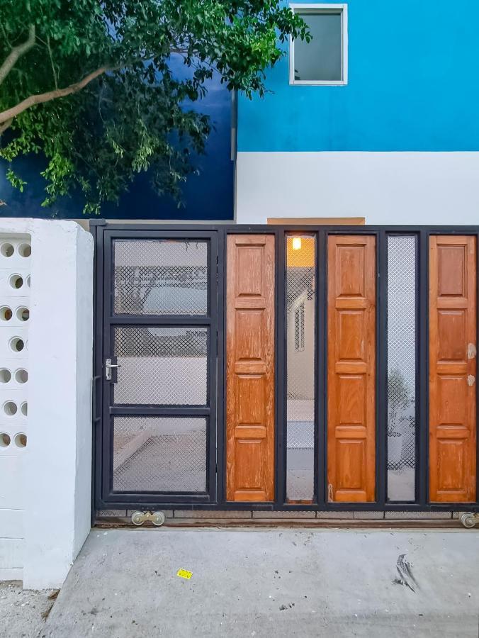 The Zai Apartment Ban Krathum Lom Экстерьер фото